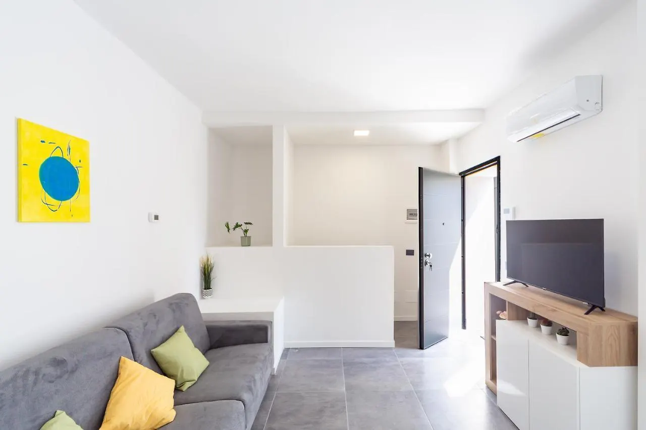 Holiday home Khl Apartments - Sansiro, Milano Italy